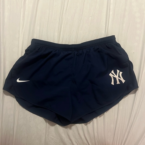 Women’s navy blue New York Yankee Nike shorts athletic.Size Medium.Worn twice. - Picture 1 of 7
